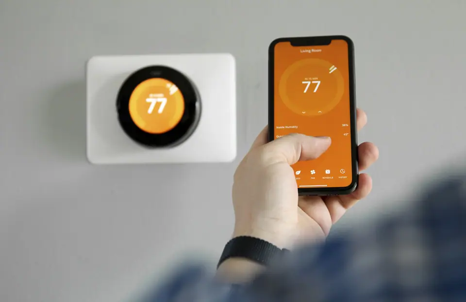 Smart HVAC thermostat