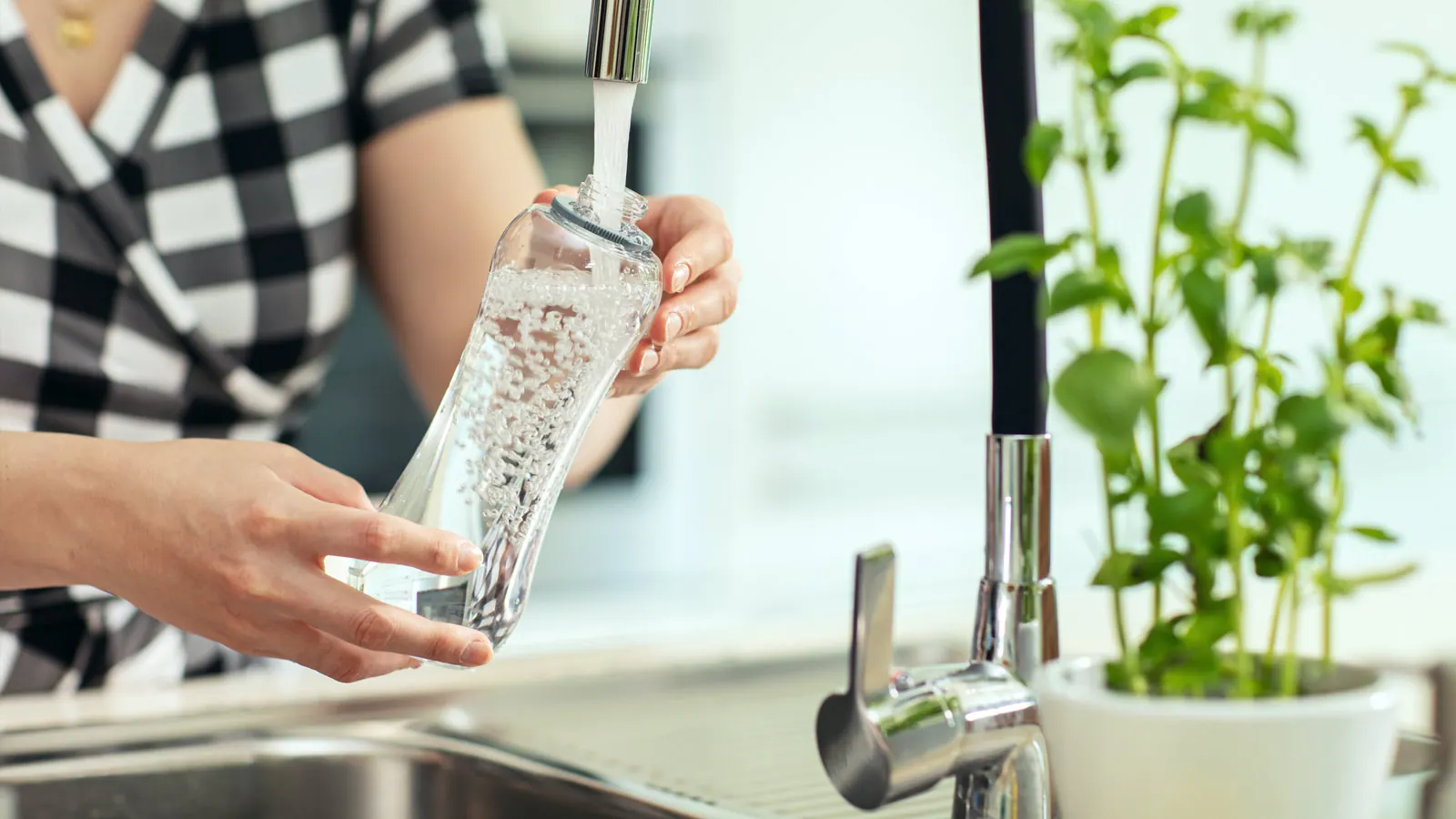 A home water filtration system