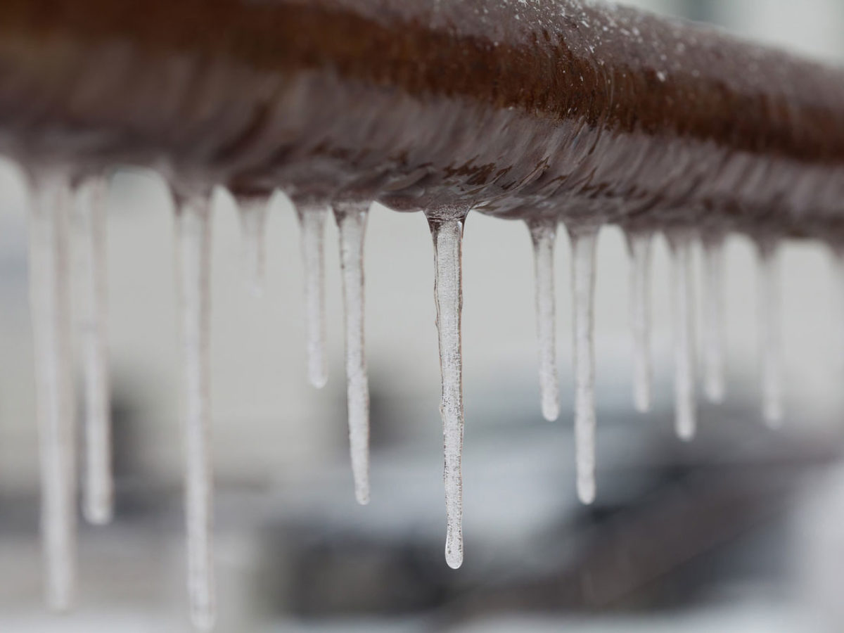 Air Conditioner Frozen? How To Fix your Frozen AC Line